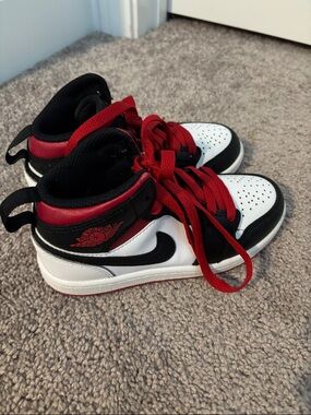 Jordan Kids High-Top Sneakers - Red Black White